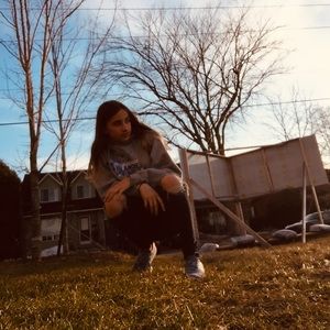 Meet your Posher, Alyssa